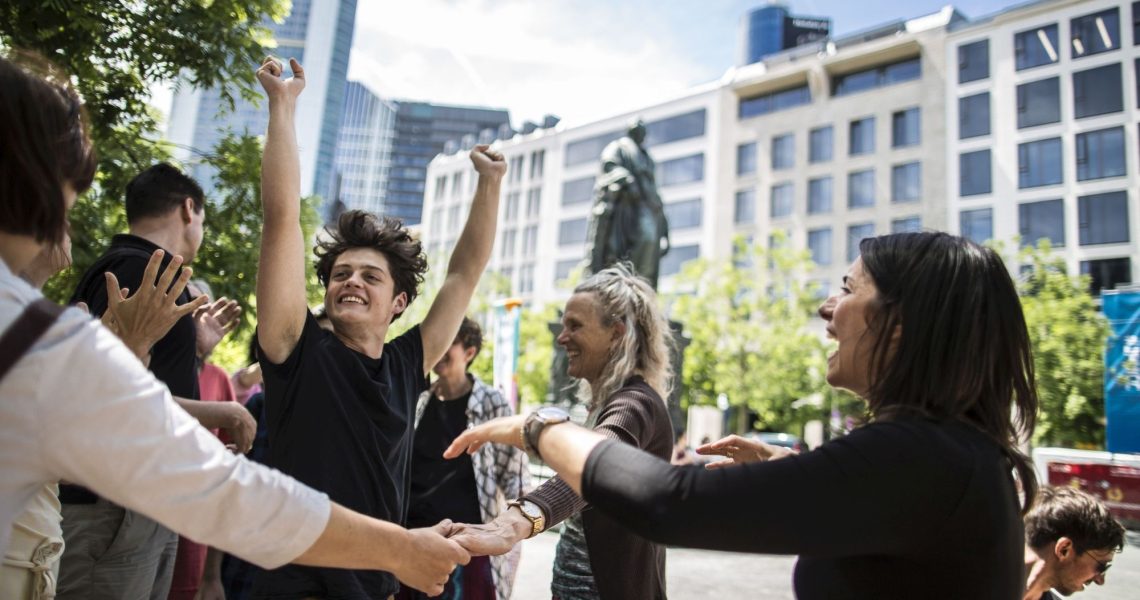 Frankfurt, (für LOK), 12.06.2017
Anne Frank-Tag, Frankfurt, im Bild: Theater Direkt für Demokratie und Toleranz, Theater-Performance / Improvisationstheater mit Kalliope Noll, Goetheplatz, Foto: Michael Schick, Bertramstr. 19, 65185 Wiesbaden, Tagespauschale